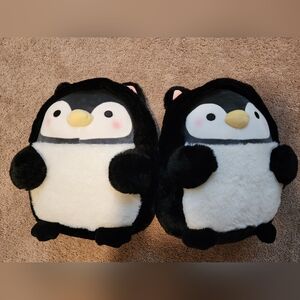Takashoji Penguin in Black Cat Costume (2)